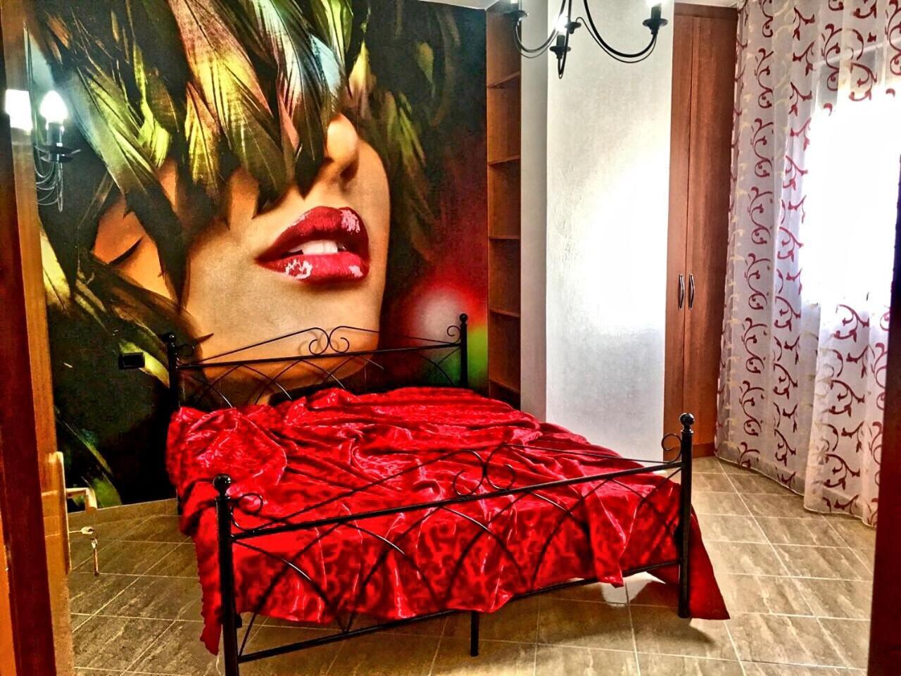 Luxury Holiday In Royal Apartment For King And Queen Saranda Kültér fotó
