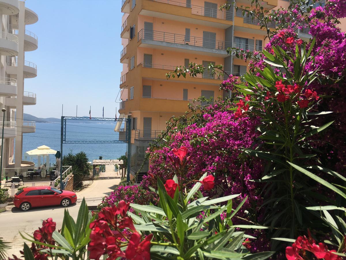 Luxury Holiday In Royal Apartment For King And Queen Saranda Kültér fotó