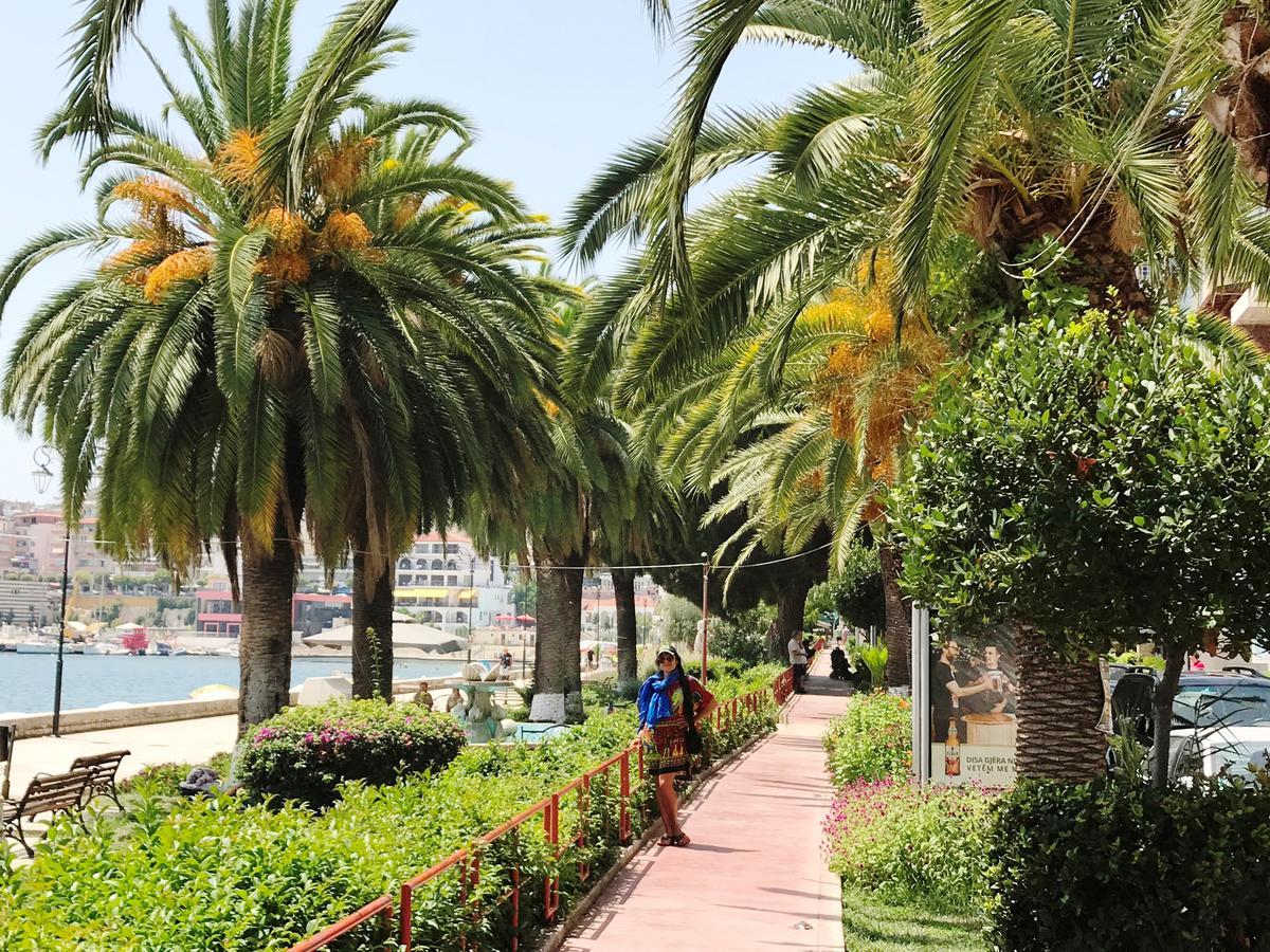 Luxury Holiday In Royal Apartment For King And Queen Saranda Kültér fotó