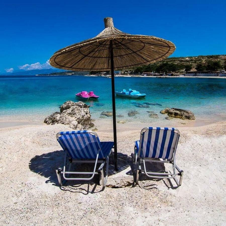 Luxury Holiday In Royal Apartment For King And Queen Saranda Kültér fotó